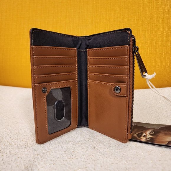 Loungefly Annabelle Doll Box Cosplay Horror Movie Halloween Flap Wallet NEW - Picture 8 of 12